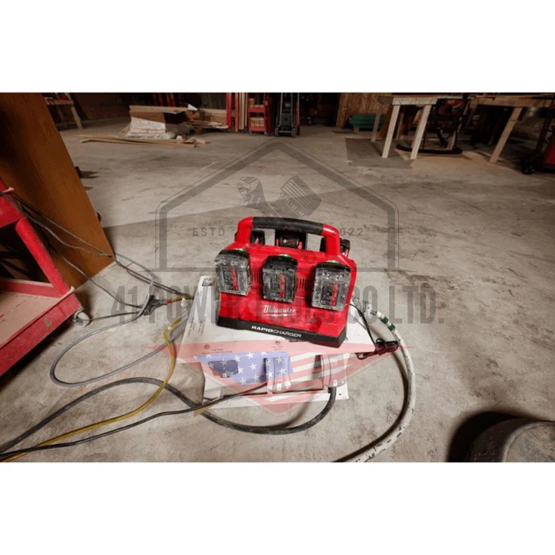 M18™ PACKOUT™ แท่นชาร์จแบตเตอรี่ 18 โวลต์ แบบชาร์จเร็ว 6 ช่อง Milwaukee - M18 PC6 - Image 3